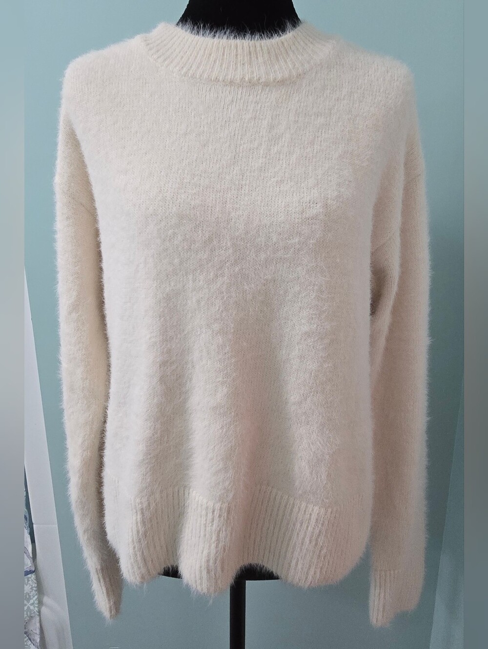 Sanctuary Cream Fuzzy Eyelash Knit Crewneck Sweater Lightweight Neutral Small